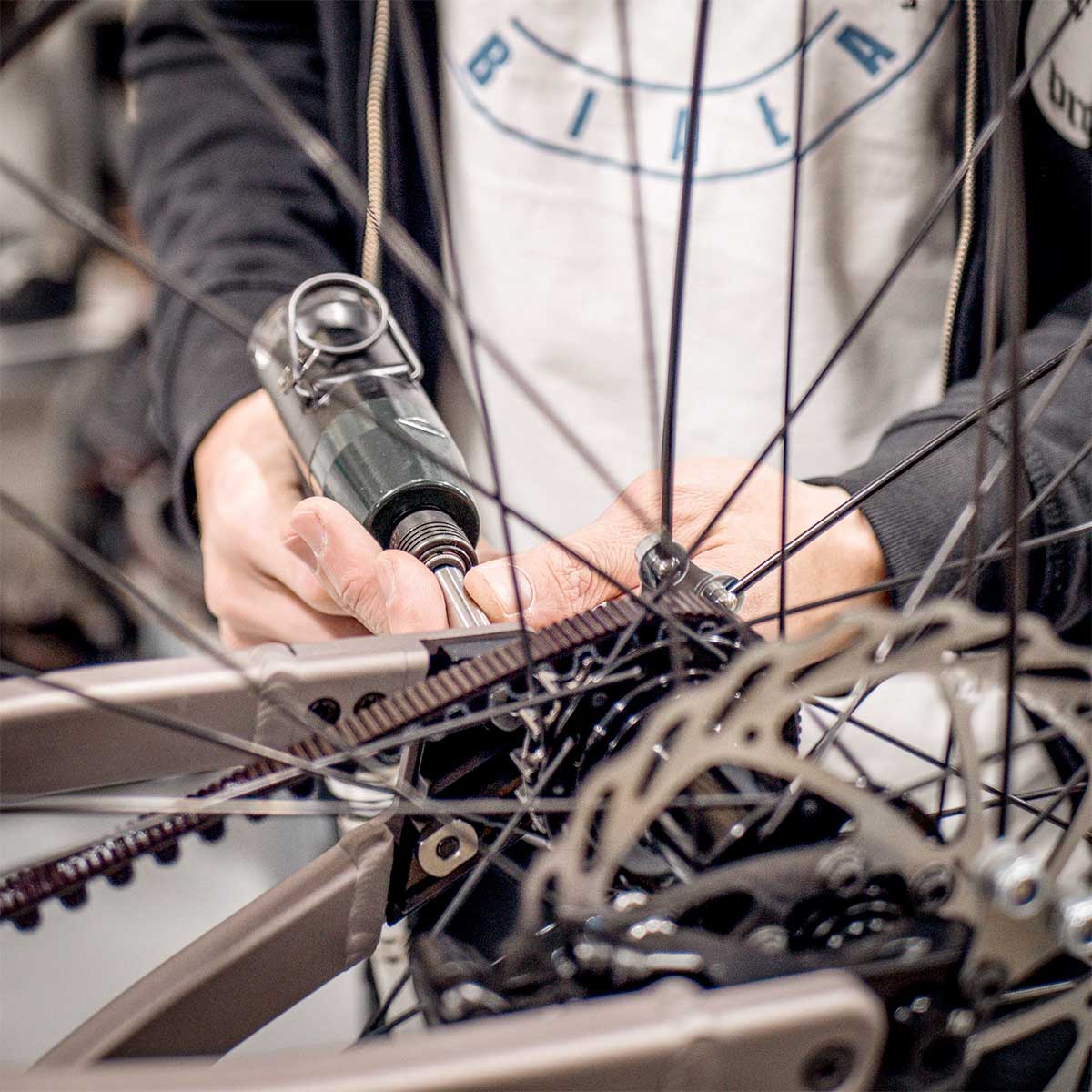 reparatie elektrische fietsen IWEECH